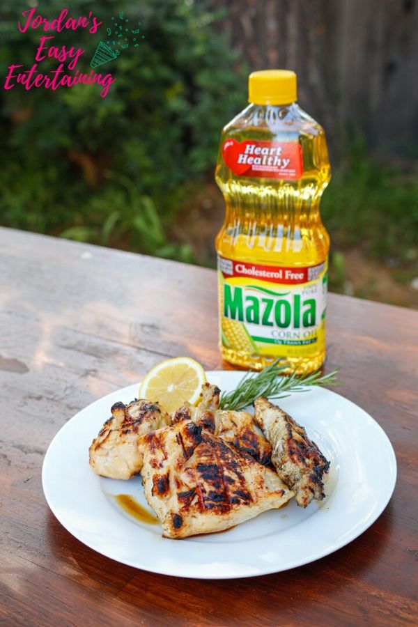 jhansenblogs's tweet photo. [ad] This chicken breast was so tender and juicy after marinating it with lemon, honey, garlic salt, and Mazola Corn Oil.  Can't wait to get grilling again this weekend!

Get the full recipe: https://t.co/LJG8fh8NHn

#MyMazolaMarinade https://t.co/FlWP9Y6KeE