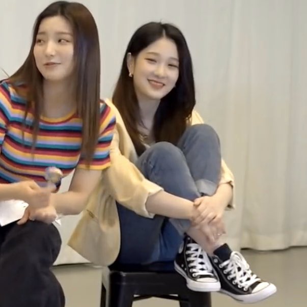 tiny_syeon tweet picture