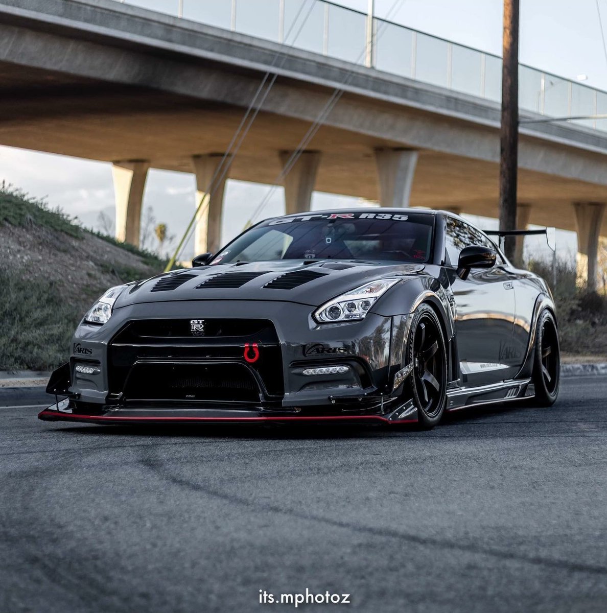 AgencyPower's tweet photo. Heading into the weekend 🤘
Owner: @pnoyr35
#agencypower #aparmy #nissanr35 #nissangtr #nissangtrr35 #vr38dett #vr38 #gtrlife #r35nation #gtrnation #nissangtrlovers
#gtrlovers #omgtr #r35 #gtr #nardogrey #voltex #voltexracing #varis #varisjapan #advan #advanwheels #yokohamawheel https://t.co/t92RsanpkW