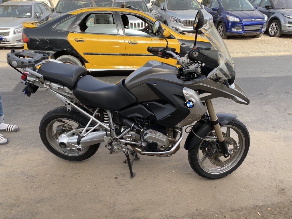 LDiiouf's tweet photo. #Sunuauto #BMW R-1200 GS 2012
38.000km
12 Chevaux 
Avec carte grise...
*A 2.700.000* https://t.co/KYRF0NCGLk
