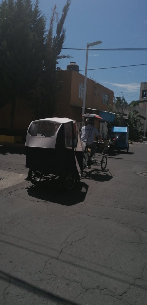 FOTCA_MX's tweet photo. Primeras pruebas en los barrios dando servicio ordinario en el metro Nopalera, colonia Miguel Hidalgo, Tláhuac. CDMX. #cityonechallenge
@LaSEMOVI @FordMX @carlosmastretta @alexross78 @FacciaFeroce @CeroEmisiones_
@contactocampoy https://t.co/JsPvUQlNMh