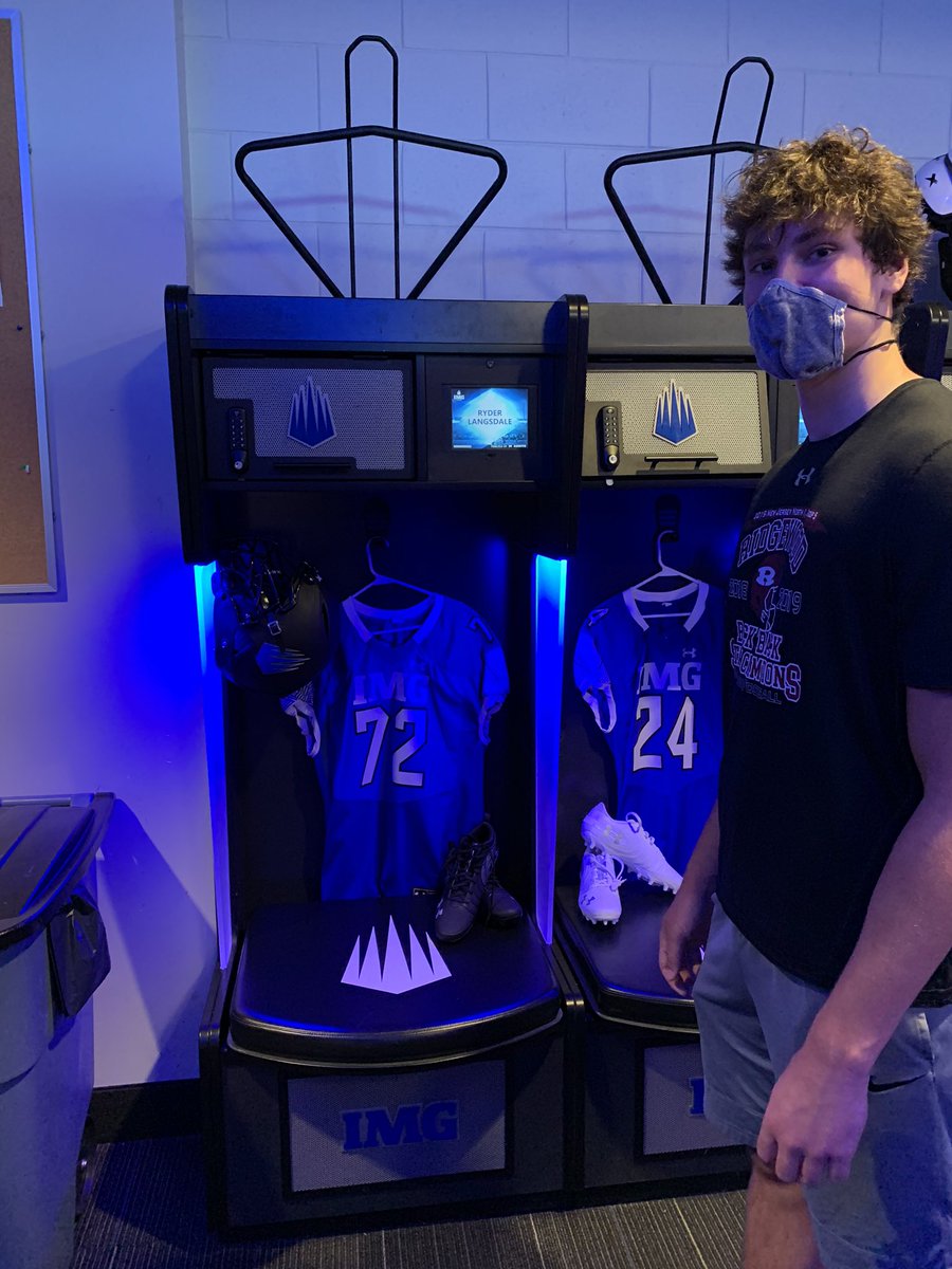 Thanks to @CoachPondIMG and @CoachKyleBrey for having me down at IMG today. Loved seeing the incredible facilities and coaches.