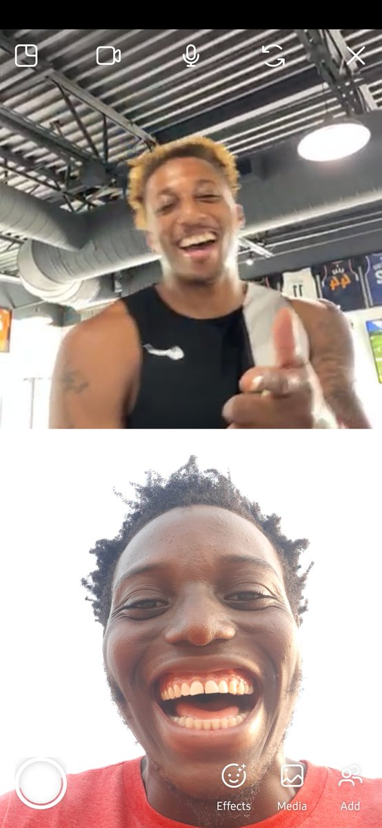 EazyBobWizzy's tweet photo. BIG BRO JUST CALLED ME ON IG AND NEXT THING I'M LOOKING AT @LECRAE AND CAN'T SAY A WORD 😭😭😭😭

I WAS STAR STRUCK!!!! BROOOOO
🤯🤯🤯🤯🤯🤯🤯🤯🤯🤯 https://t.co/UY86nNGPgU