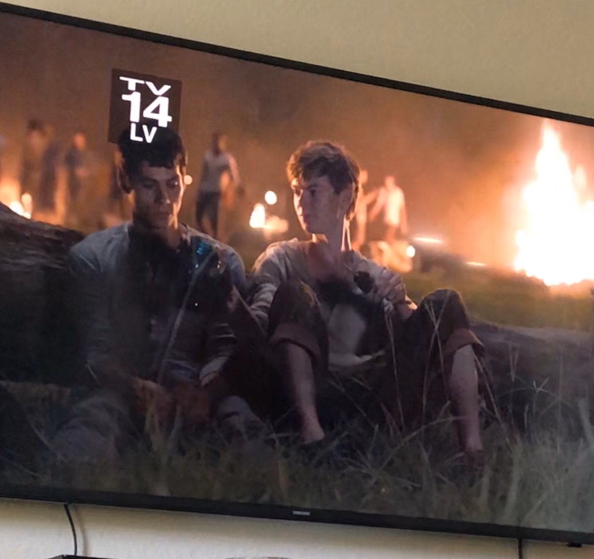 Reader4ever6's tweet image. Yo they’re playing the Maze Runner and I just finished #TheFeverCode recently thank you FX channel 🙏