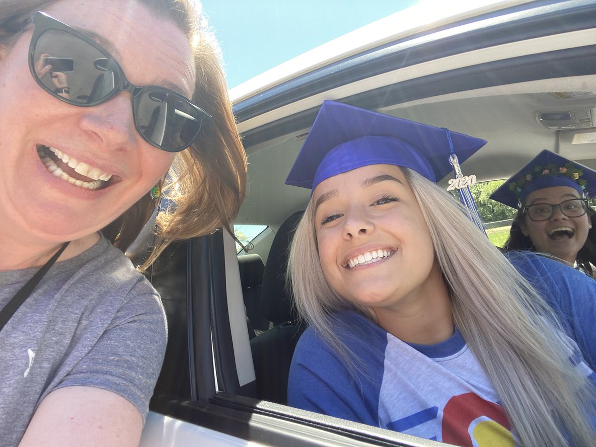 ATubaToothpaste's tweet image. More class of 2020!