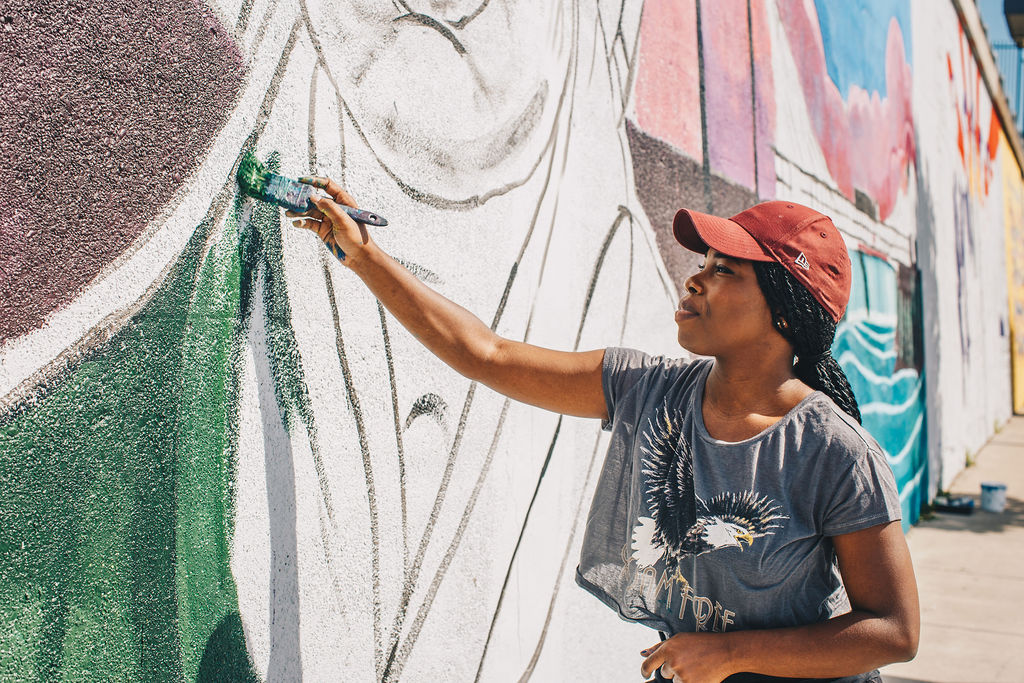 sophie_barner's tweet photo. The Niagara Falls National Heritage Area is seeking eight artists to paint eight murals for the Heritage Arts Mural Project. More info: https://t.co/9sLkEuTwOG
Please retweet and share this with any local WNY artists and DM me if you have any questions. https://t.co/jiyyJNutXz