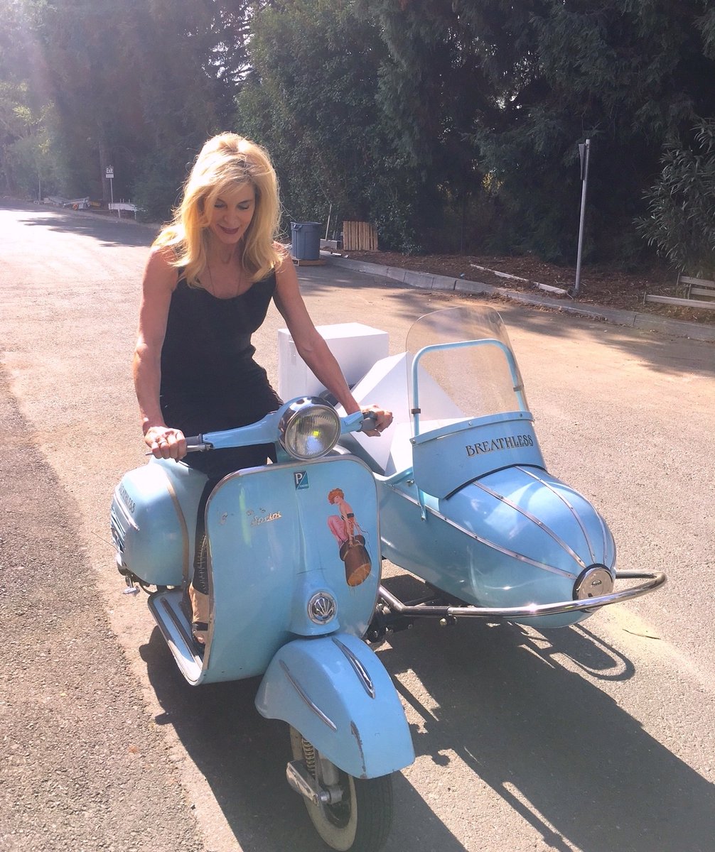 BreathlessWines's tweet photo. Riding off into the weekend like... 🛵 Sharon will be ready to greet you at our tasting room in our signature ride! https://t.co/jZcjsIJpGp