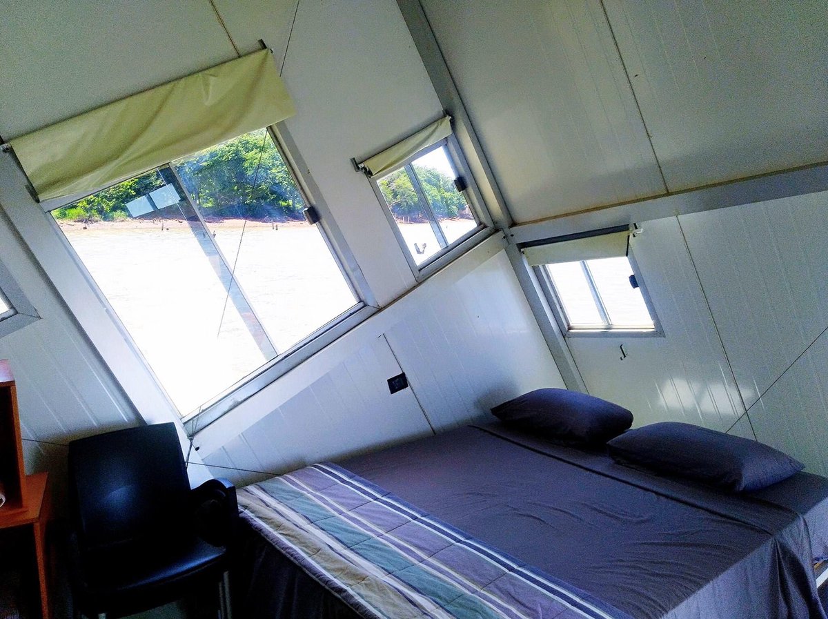 JorgePY96's tweet photo. - Cuando acabe todo esto, queres ir conmigo a pasar un finde en esta cabaña flotante?

- Enviar.

“La wayaba”, se llama este sitio turistico ubicado en las orillas del Río Acaray (en Hernandarias), que se caracteriza por tener una cabaña en medio del lago. https://t.co/xBDkCijS6E