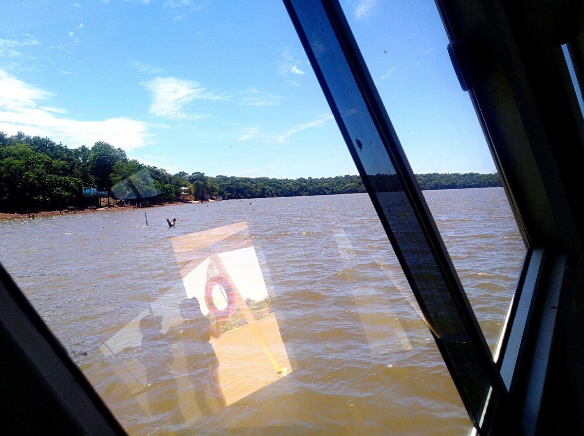 JorgePY96's tweet photo. - Cuando acabe todo esto, queres ir conmigo a pasar un finde en esta cabaña flotante?

- Enviar.

“La wayaba”, se llama este sitio turistico ubicado en las orillas del Río Acaray (en Hernandarias), que se caracteriza por tener una cabaña en medio del lago. https://t.co/xBDkCijS6E