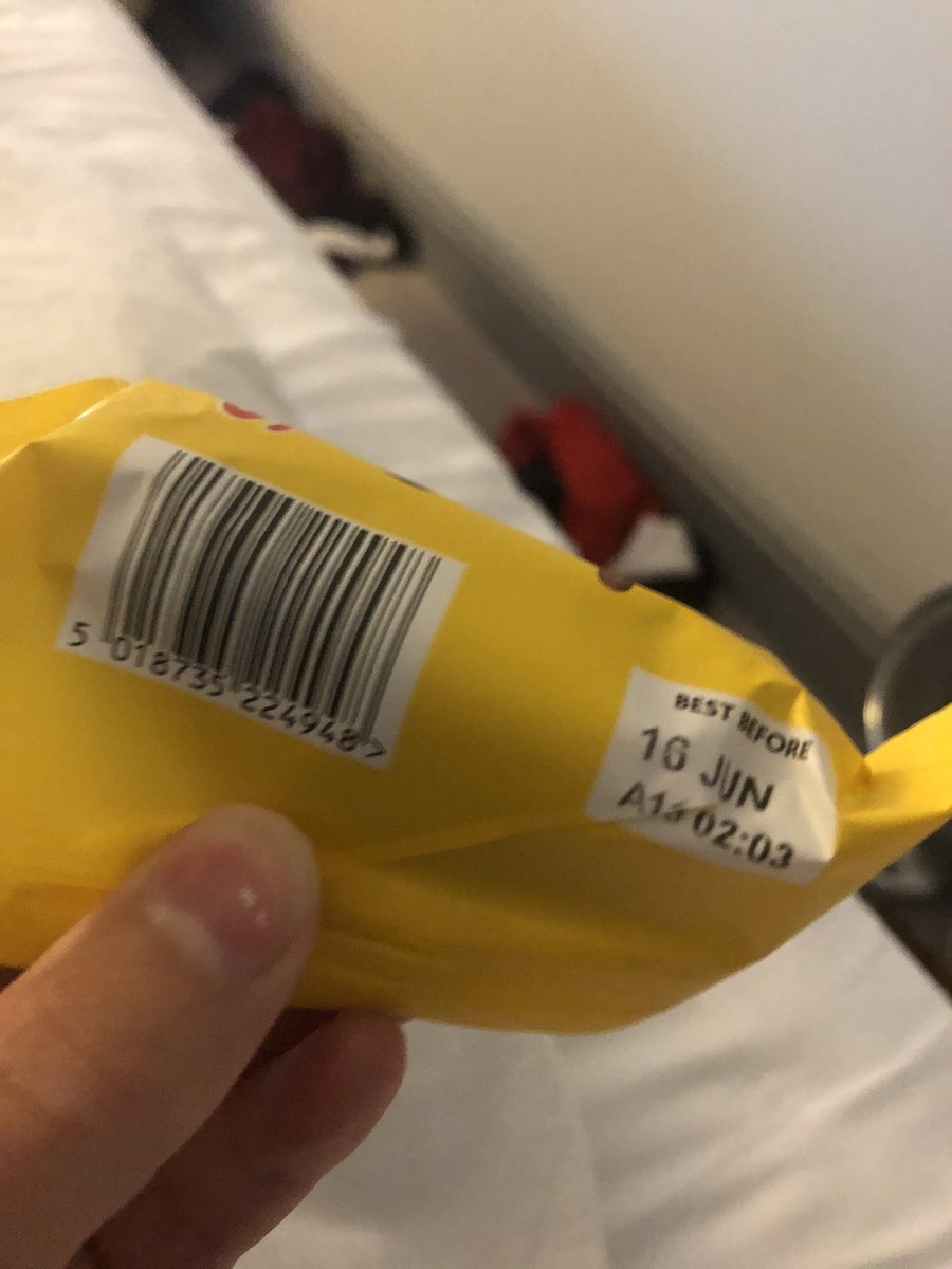 beth_h14's tweet photo. @SoreenHQ opened a mini malt loaf that’s in date and it was mouldy 😡 https://t.co/SoH706CYZo