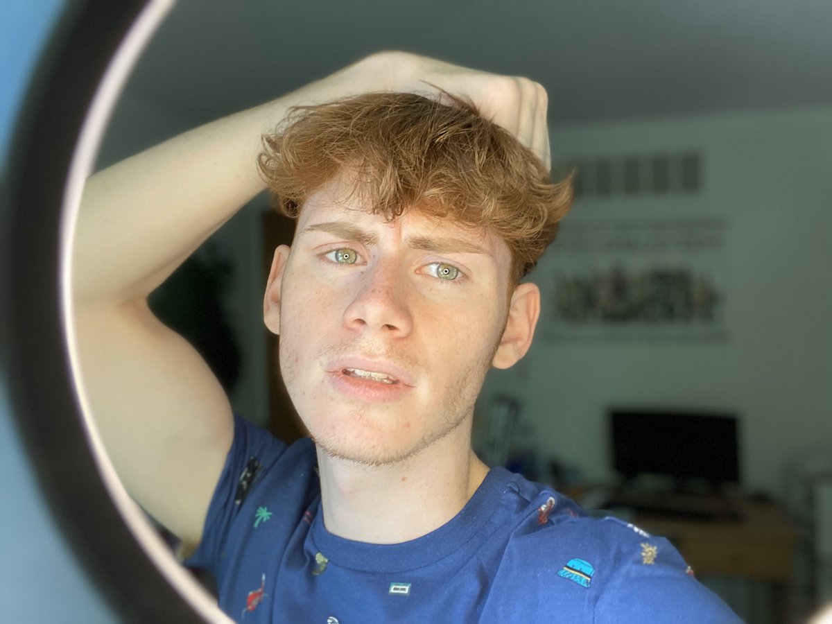 untappedAnarchy's tweet photo. I look confused lmao https://t.co/F45vJ5mVxG