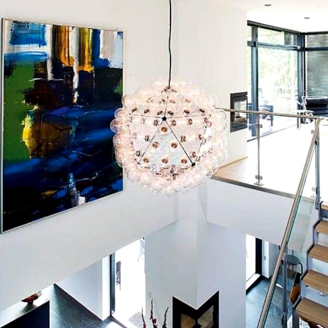 AlanMizrahiWeb's tweet image. This beautiful piece is composed of equilateral triangles attached with globe bulbs which formed into a round pendant. When lighted, it's like a floating light which will make your room elegant.
Shop here: ow.ly/CKXh50A4T3J #globe #floatinglight #pendant #londonuk #scotland