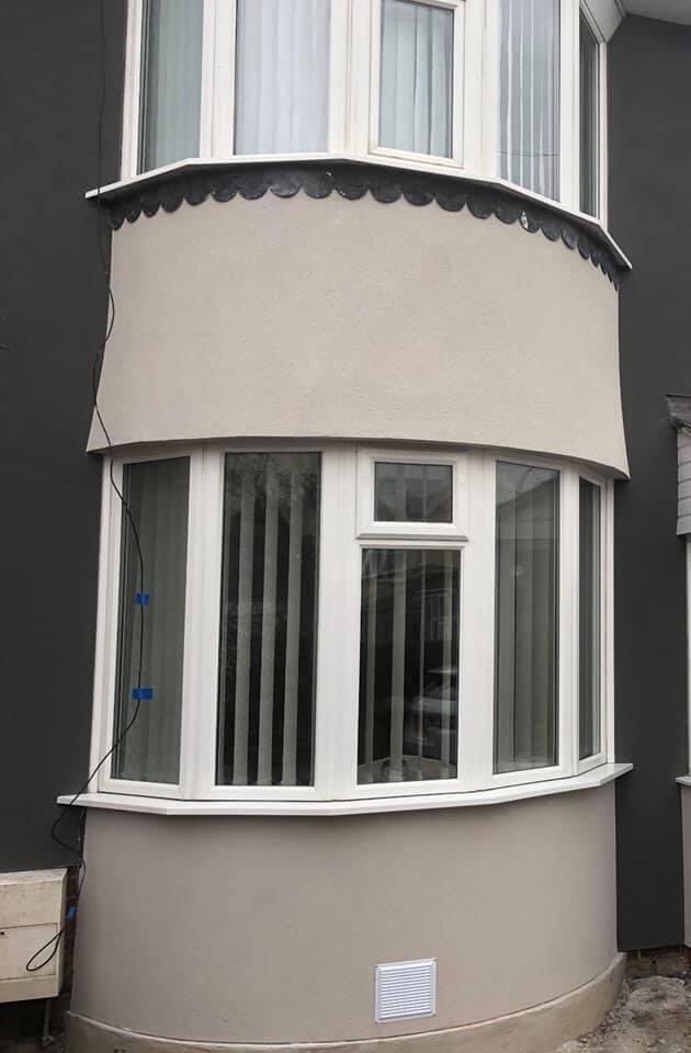 BayContracts's tweet photo. Outstanding transformation on this property giving it a new and modern look. Tiled bay window and porch finished in parex mouse grey through coloured render and original red bricks finished in parex basalt grey through coloured render #BayViewContracts #Rendering #NorthEast https://t.co/PW5d77AaST