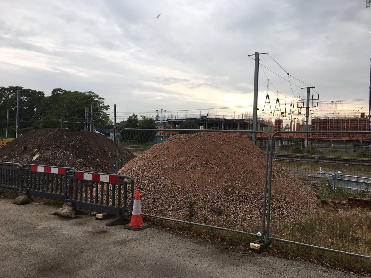QuashTrainwash's tweet photo. Still find it shocking to think that someone thought it was ok to suggest an industrial trainwash, washing trains throughout the night, was appropriate to be placed directly behind #greateasternstreet gardens. @DanielZeichner @dave4labour @sophie4labour @anna4labour https://t.co/wGvp4Oo0D3