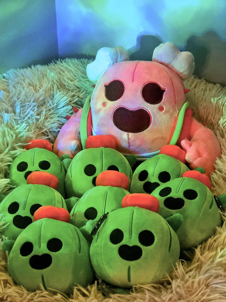 Giving away some of these little green spikes 🥺👉👈 if we’re friends &amp; you want one DM me 💚

The rest I’m giving them away here. To win one: 

💚 follow me <a href="/ashlyn_bs/">♥️Ashlyn</a> 
💚 like &amp; rt this tweet
💚 tag 2 friends
💚 join my discord server: discord.gg/bellus