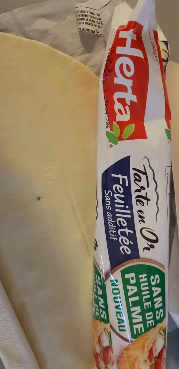 sab83200's tweet photo. @Herta_France service client indisponible, je pense qu’on a un problème là! C’est pas la première fois et franchement marre de jeter de la nourriture!!! On fait quoi herta??? https://t.co/DhvDOBw40y