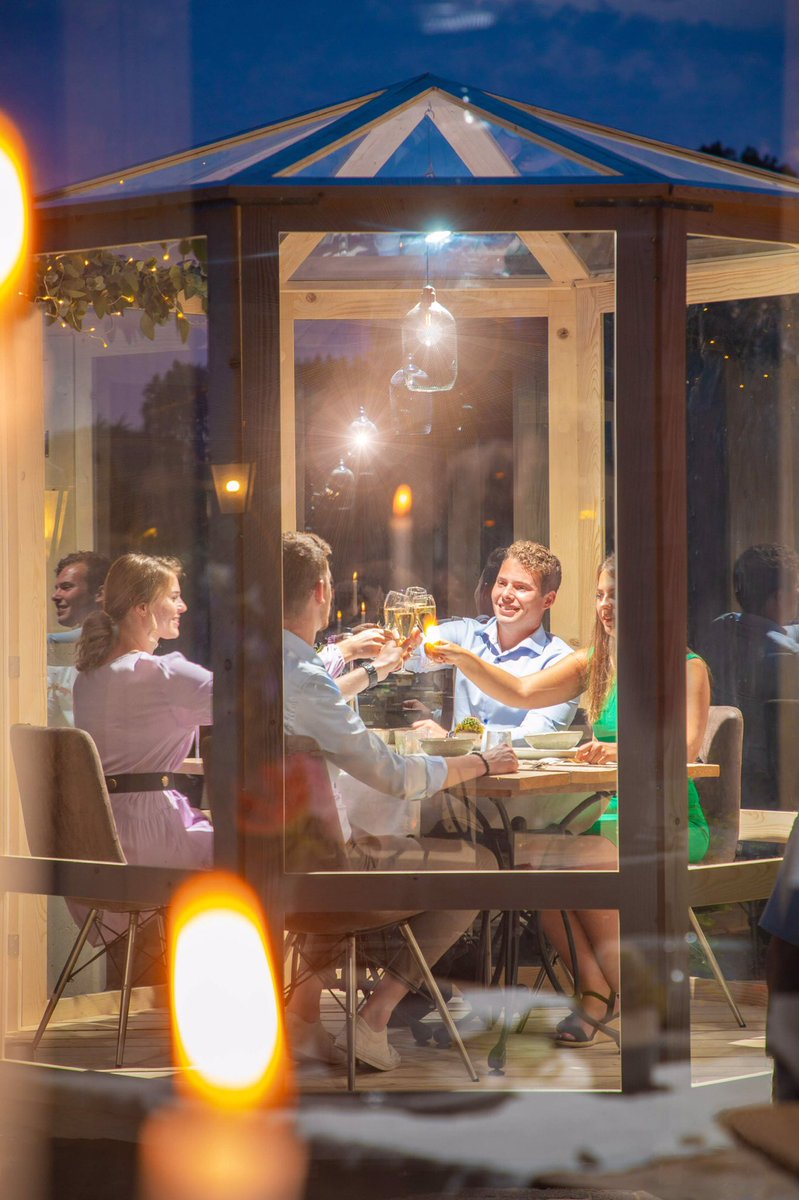 Een prachtig concept voor de horeca! De PortaManger zorgt voor extra couverts ‘buiten-binnen’ all weather en all season. Geen investering nodig, geleverd inclusief plaatsing en verzekering! <a href="/HorecaBrugge/">Horeca Brugge</a> #Brugge <a href="/VisitVlaanderen/">Toerisme Vlaanderen</a> <a href="/HorecaVL/">Horeca Vlaanderen</a>