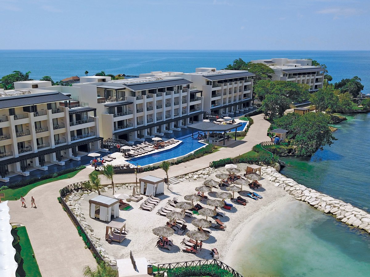 Hideaway Royalton tweet media