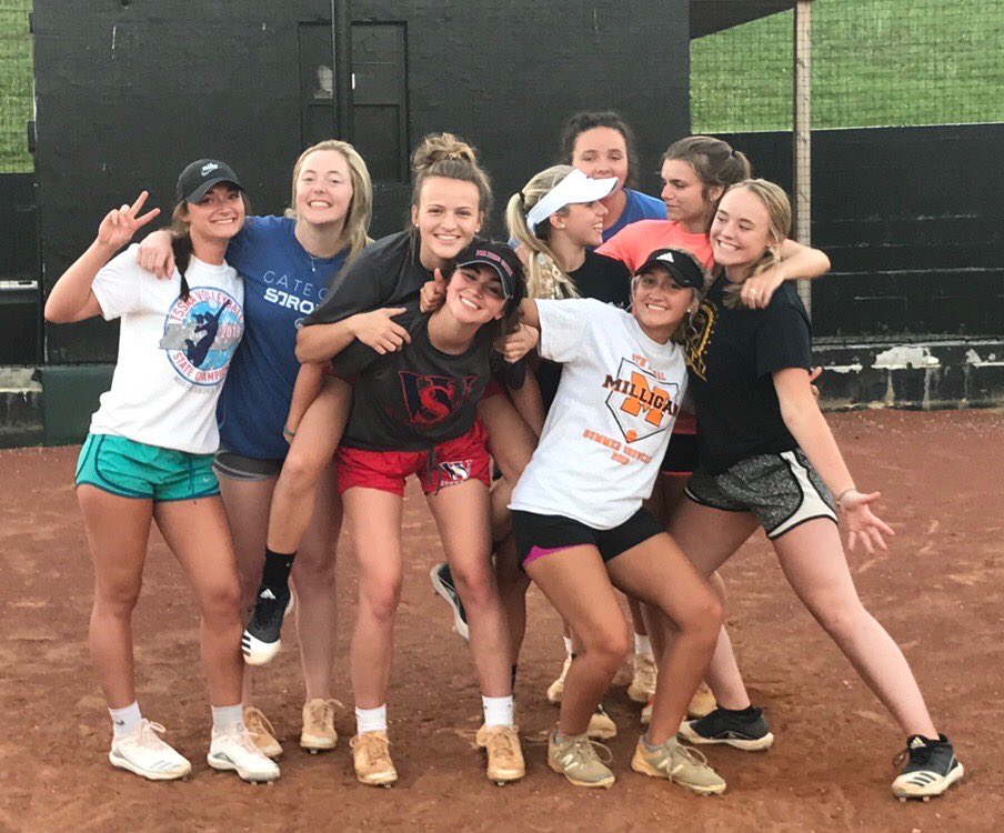 LadyMarlins's tweet photo. We are so excited that these 🐟 (plus 1 missing 🐟) will be on the 💎 this weekend!  Woo-hoo!! https://t.co/igyghCMu0i