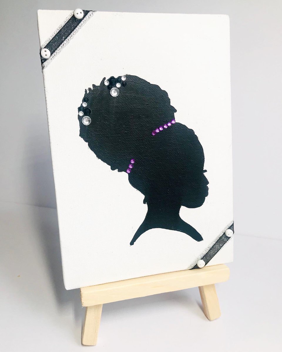 A6 Afro lady silhouette Art canvas 
#sillhouette #silhouetteart #artist #artwork #afrocaribbean #creativeart #uniquecreations #streathamart #streathamartists