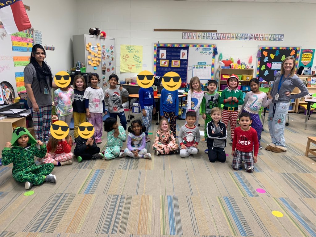 MrsMerritt2nd's tweet photo. Happy last day of school to these rising First Graders! We built such amazing memories from play days to remote learning! I am so proud to have been your Kindergarten teacher and know you all will do amazing things! Thank you for an unforgettable year! #hello1stgrade @HCES_K https://t.co/1HgCbNhT1d