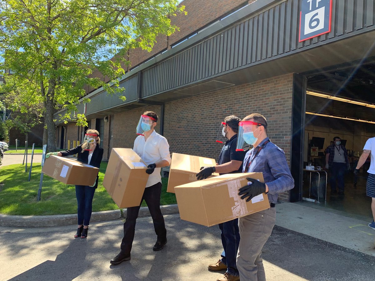 Yesterday we donated 400 face shields to <a href="/HelpingAlberta/">Helping Alberta</a>. We 3D printed them #hereatSAIT! Only 600 more to go. 😀Full story: bit.ly/37mkbAC