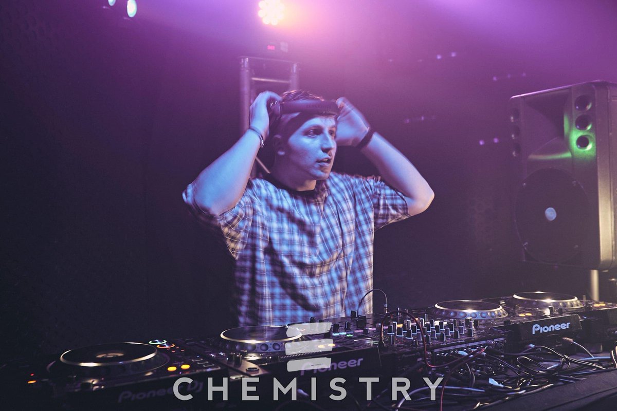 Have you been keeping up with ENTR resident SUAT’s weekly lives to keep us going through lockdown? 

Make sure you follow his page so you don’t miss out on next weeks Steppin’ with SUAT💥🔊

facebook.com/SUATISM/videos…