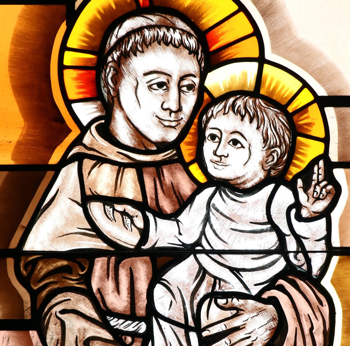 CatholicNewsSvc's tweet photo. Today, June 13, we celebrate the feast of St. Anthony of Padua, a 13th-century Franciscan friar and doctor of the church. Many people pray to him when they lose an item. (CNS photo/Gregory A. Shemitz) https://t.co/h4oVcWpEoI