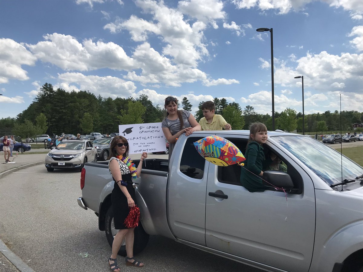 GreatFallsElem's tweet photo. Our celebratory parade couldn’t have been more amazing! Our fifth graders are leaving knowing they put the great in Great Falls and they’re off to the middle school to do more awesome things. We’re proud of you, we will miss you, but we’re excited to see what you do next! https://t.co/zKXX95W60d