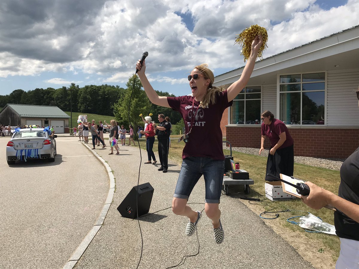 GreatFallsElem's tweet photo. Our celebratory parade couldn’t have been more amazing! Our fifth graders are leaving knowing they put the great in Great Falls and they’re off to the middle school to do more awesome things. We’re proud of you, we will miss you, but we’re excited to see what you do next! https://t.co/zKXX95W60d
