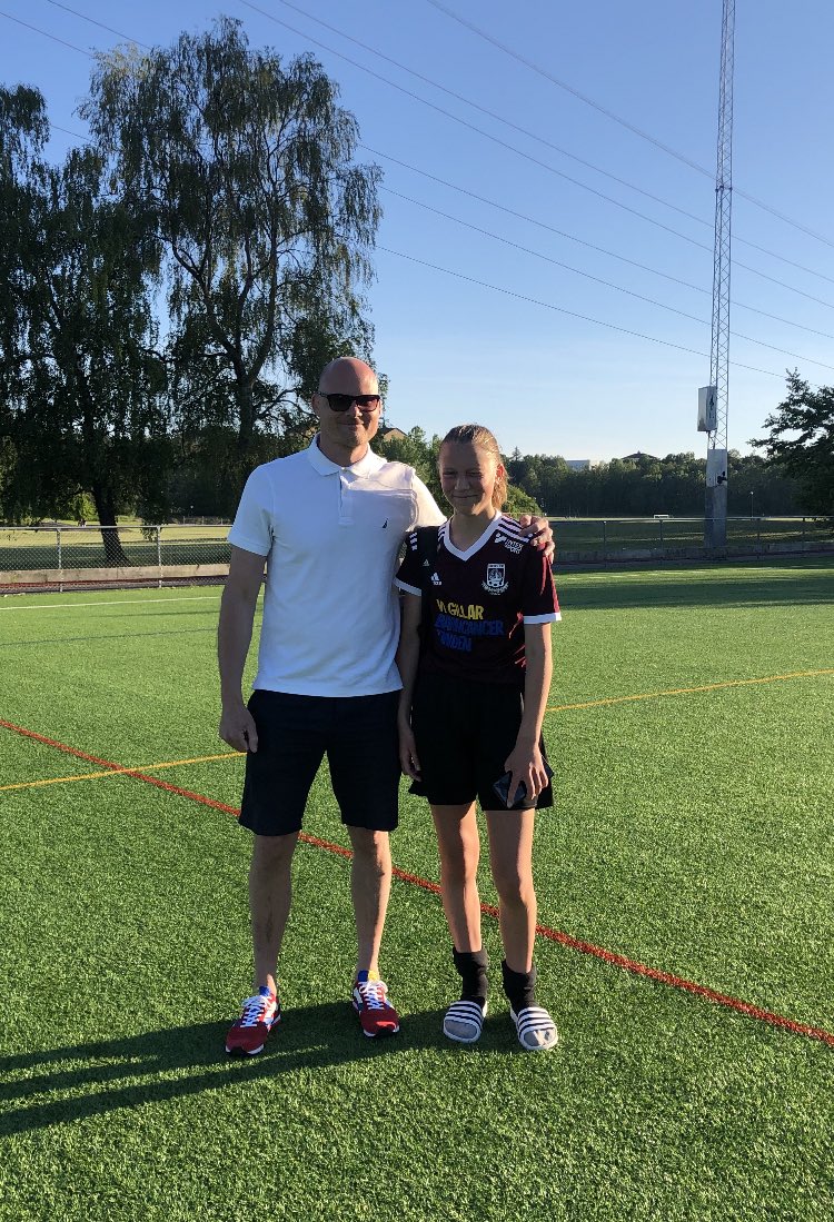 _Stockholmer_'s tweet photo. Saltsjö-Boo’s Maldini.
#Emma #BooFF https://t.co/w0usZwKUZF