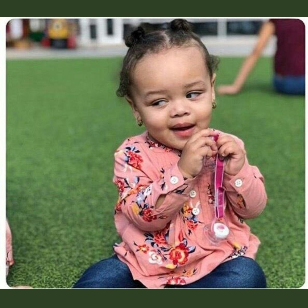 simamkelemazon2's tweet image. The very same people who tweeted #FergusonsMustFall, tonight they singing a different tune! Huu nina😂😭😭😭🚶🏻‍♂️🚶🏻‍♂️🚶🏻‍♂️ #TheQueenMzansi