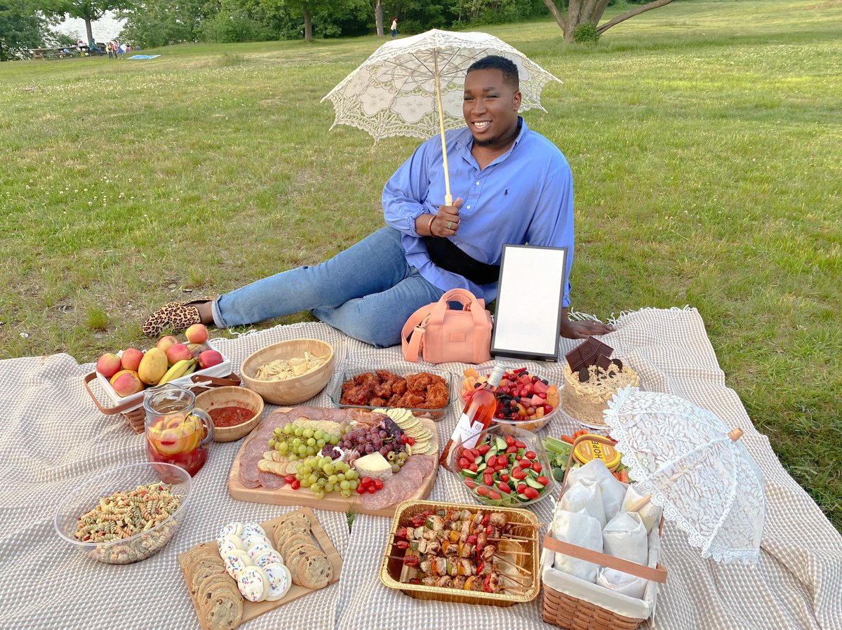 OlivierKCarter's tweet photo. Can’t get over the beautiful picnic my amazing friends created for my birthday! Truly blessed by how above and beyond they go for me💛 https://t.co/9GJFjBQXv2