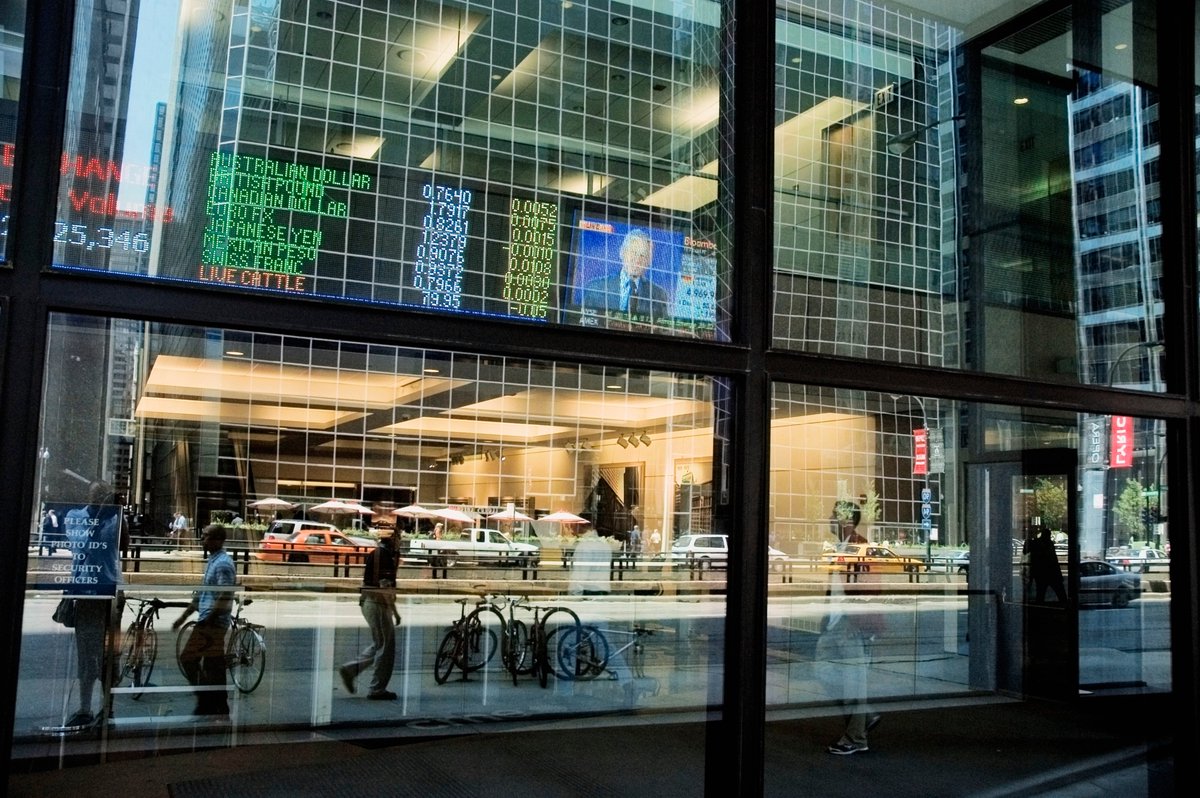 In reality, data owned by an organization is so limited that it can hardly be used to build meaningful models. In this blog, <a href="/zhanghaining/">Haining Henry Zhang</a> &amp; <a href="/layne_peng/">Layne</a> introduce an enterprise managed solution that builds federated learning on Kubernetes in datacenters: octo.vmware.com/kubefate/