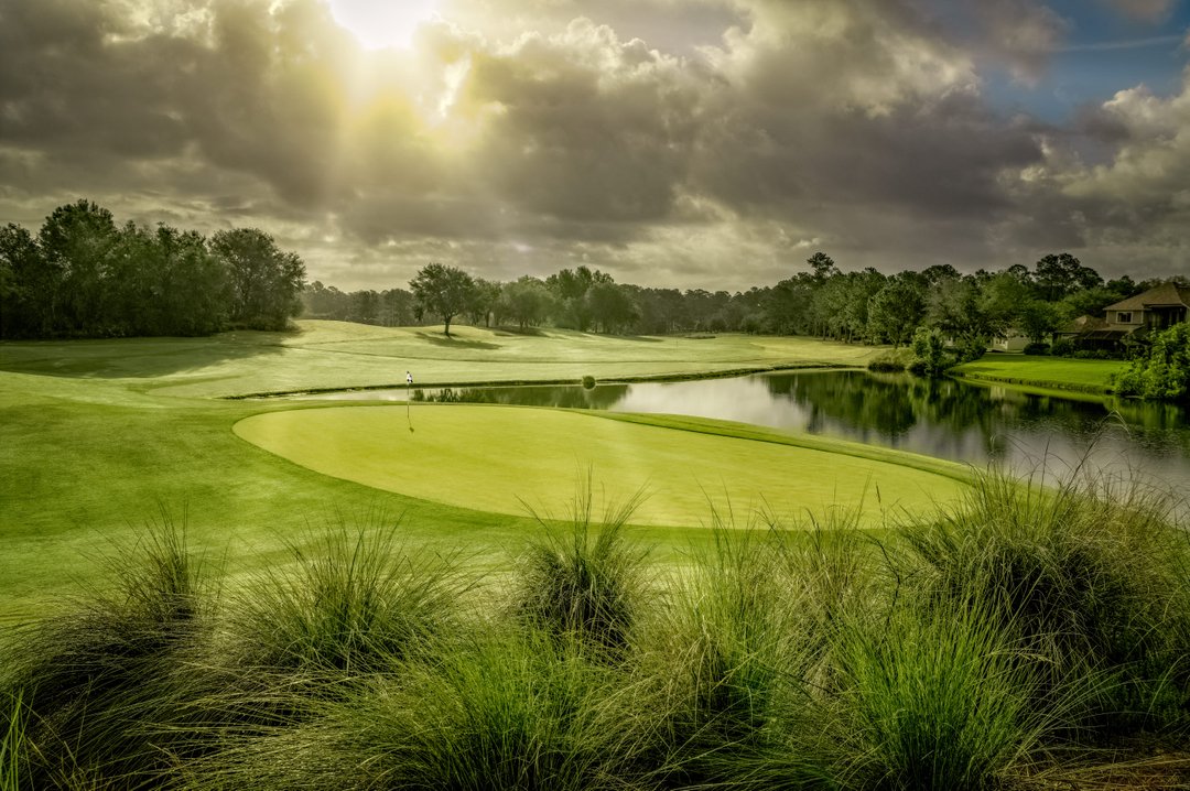 Summer Fl thunderstorms aren't all that bad!
King & Bear at the World Golf Village in St. Augustine 
bit.ly/Kingandbear

#FFCG #Golf #LoveFl #StAugustine #WorldGolfVillage #KingandBear #NEFLGOLF #FLAGOLF #Summer #Florida #Thunderstorms