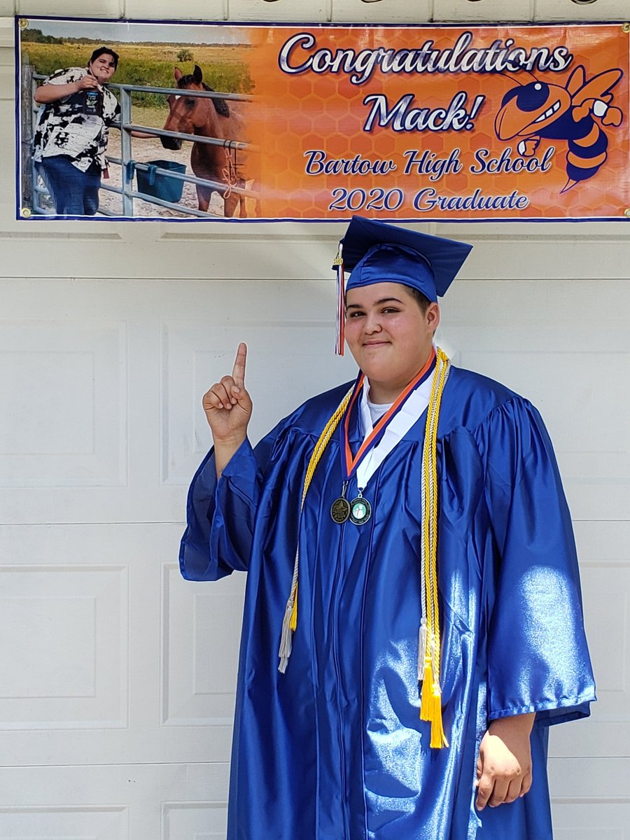 jwmikula's tweet photo. Congratulations Mackenzie we are proud of you! #polkgrad2020 https://t.co/rAIt9sSqgA