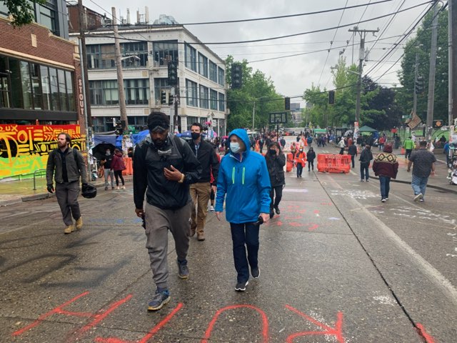 MayorJenny's tweet image. For as long as I can remember, Capitol Hill has been autonomous - it's always been a place where people go to express themselves freely. Today at the #CHAZ, I spoke with organizers and community about how we can move forward and keep our communities safe, together.