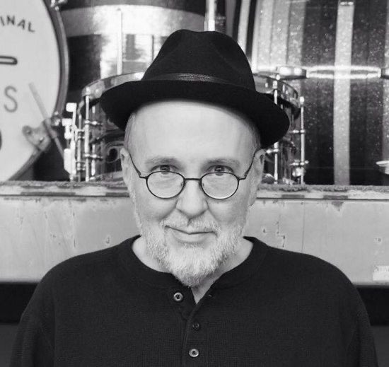 Bun E. Carlos cumple 70 años hoy, el mismo día que cumpleaños tú!!! Happy Birthday!!!   