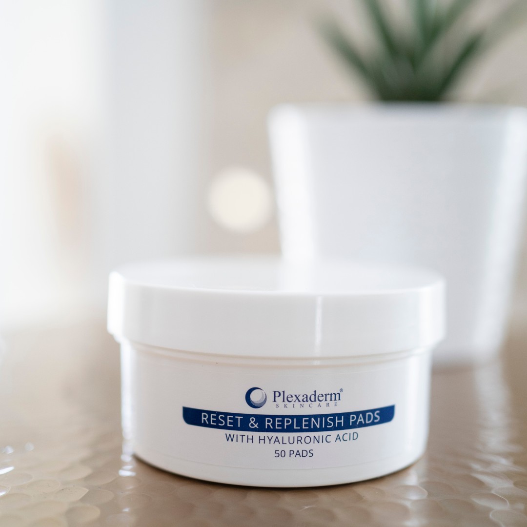 Plexaderm's tweet photo. Keep your pillows clean and skin happy with our Reset and Replenish Pads.🤩

https://t.co/KE4lr3qx9t

#makeupremover #makeuppads #reset #plexaderm #plexadermskincare #myplexaderm #undereyebags #undereyecircles #wrinkles #finelines #crowsfeet #darkcircles #antiaging https://t.co/7lucXrcrdu