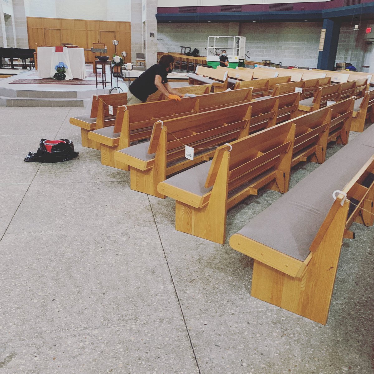 SERVPROGaithers's tweet photo. Cleaning and ready to sanitize this Church to welcome members this weekend.  #servprocleaned #gaithersburgmd #germantownmd  #placesofworship #heretohelp https://t.co/HYCHJyxrZI