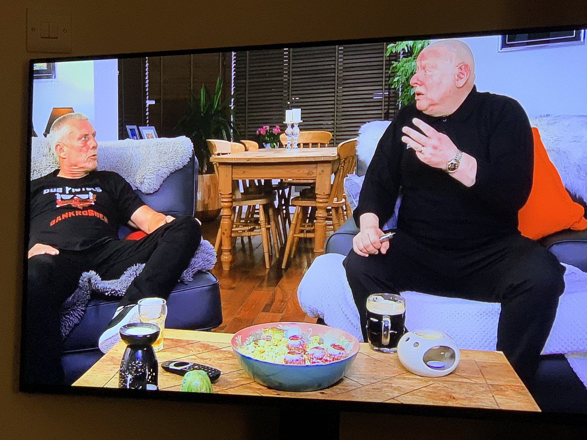 mrneilmartin's tweet photo. Just turned on the TV to see Bez in a @dubpistols Bank Robber t-shirt! https://t.co/IUTsifX8Mv