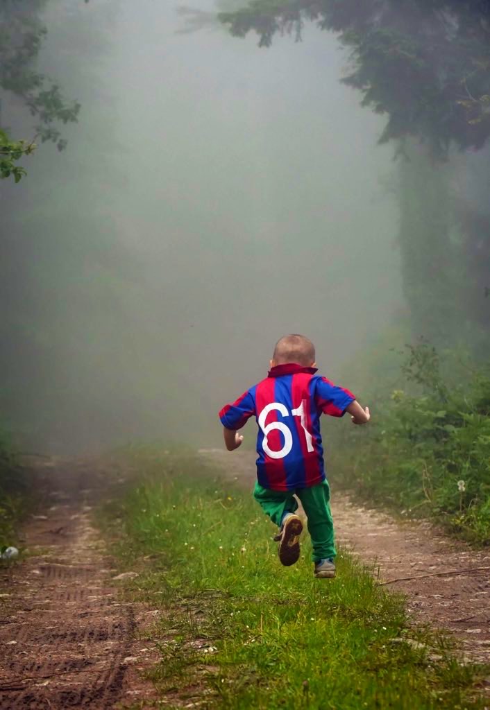 Yaşadığımız olumsuz sürecin ardından futbola dönebilmek herkes adına mutluluk verici. Kendinden emin adımlarla yoluna devam etme başarısını gösteren Trabzonspor’umuzu tebrik ediyor,
8. Şampiyonluk yolunda başarılar diliyorum.

Kaldı 7, 8 geliyor...
#YaylaÇocuklarıKazanacak