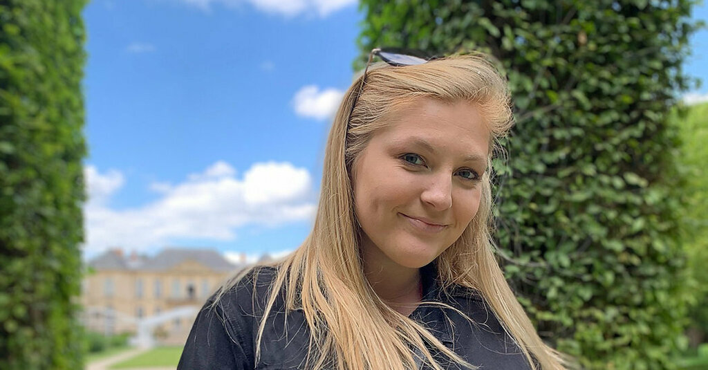 UAlbanyCPSP's tweet photo. It's not too late to find a virtual or in-person internship. And you can get RSSW community service credit for interning at a nonprofit, public agency or on-campus. Be sure to reach out to Jenny Horn at jhorn2@albany.edu to register for the summer or fal… https://t.co/JDEIJGbh0s https://t.co/2GyTRZOzC2