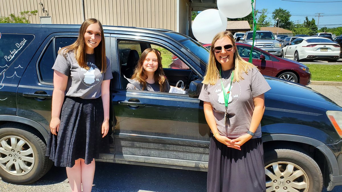 MissC_IHGS's tweet photo. Clap Out: ✅ Thanks to all of the IH residents who helped us bid farewell to our 6th grade class.

6th Grade: We’ll see you Monday night for promotion! https://t.co/NljrncgR5o
