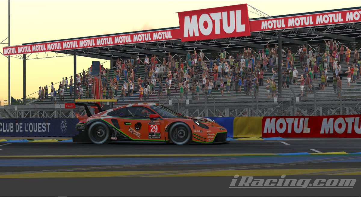 OMecanic's tweet image. L'Orange Mecanic engage une Porsche RSR sur les 6h d'iELMS sur Le Mans. Départ à 9h !!! @iRacing 
Bonne chance à nos pilotes : Guillaume &amp;amp; Thomas
#Porsche #Simracing #iRacing