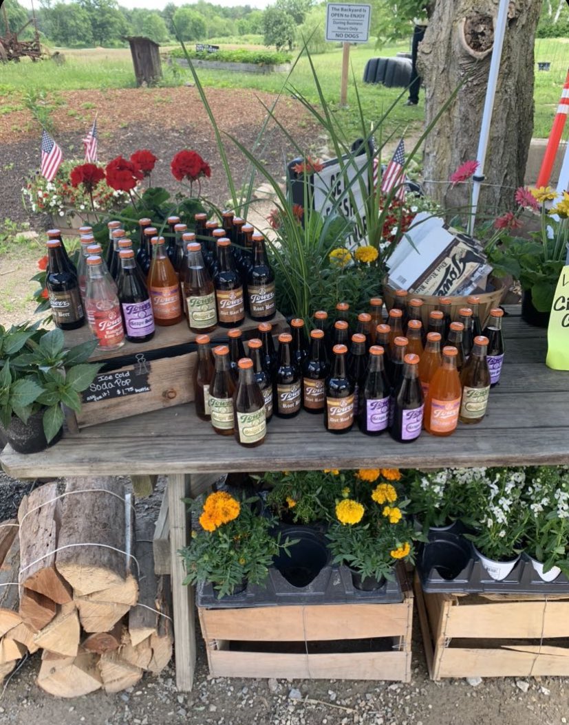 TowerRootBeer's tweet image. Thank you to Stephanie, for this great picture from #SpringDellFarm today! If you’re in the area, stop by and grab a refreshing Tower Soda! #fanpictures #towerbeverages