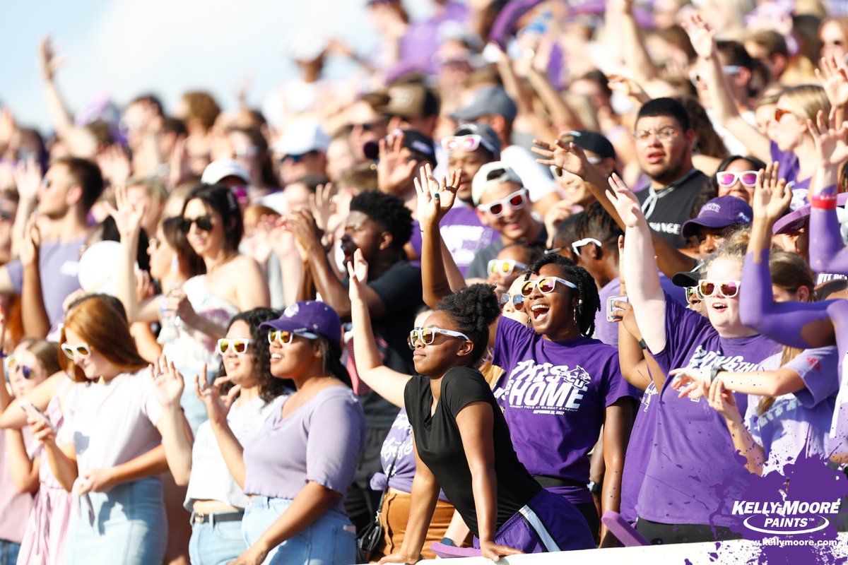 ACUsports's tweet photo. 🟣 It's Purple Friday pres. by @KellyMoorePaint! 🟣
We can't wait to see you all again this fall. #GoWildcats https://t.co/APRfUoNt7H