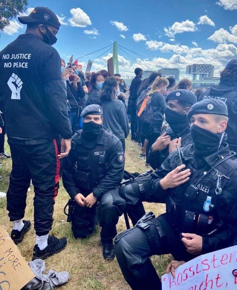 Starkes Bild.
Gutes Bild.
#BlackLivesMatterGermany