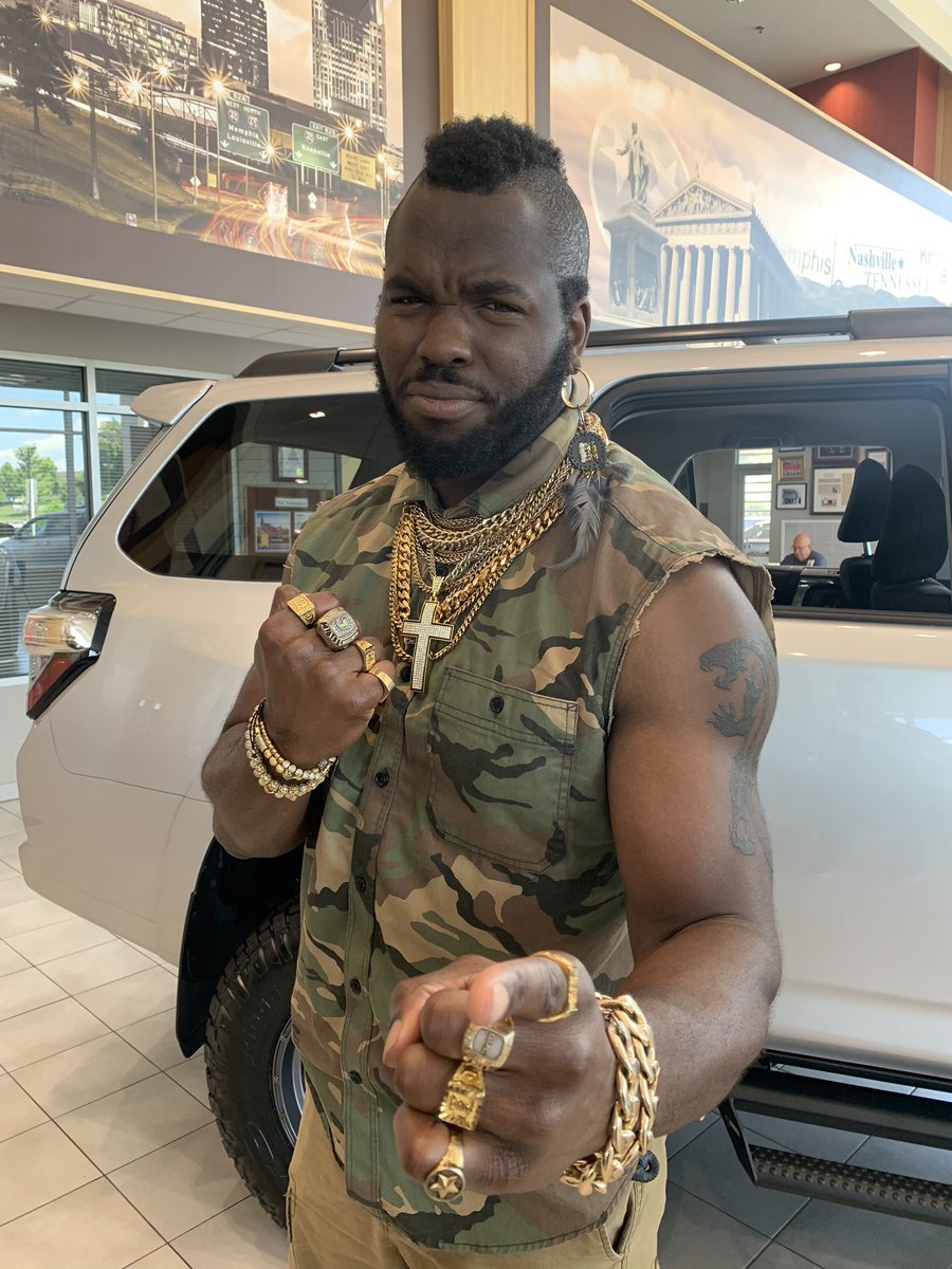 Supreme x Mr.T collab anyone? #mrt #ipitythefool #theAteam #babaracus #clubberlang #supreme #supremeboxlogo #supremeLV #LouisVuitton #camo #supremecollab #fashion