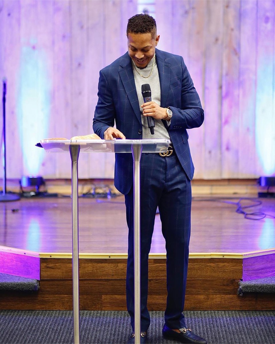 Through all your troubles when you feel alone, The Lord Jesus is with you.
You will come out of every situation on top.